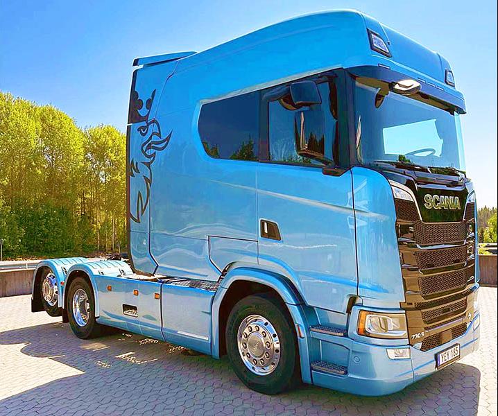 Scania с новой удлиненной кабиной 