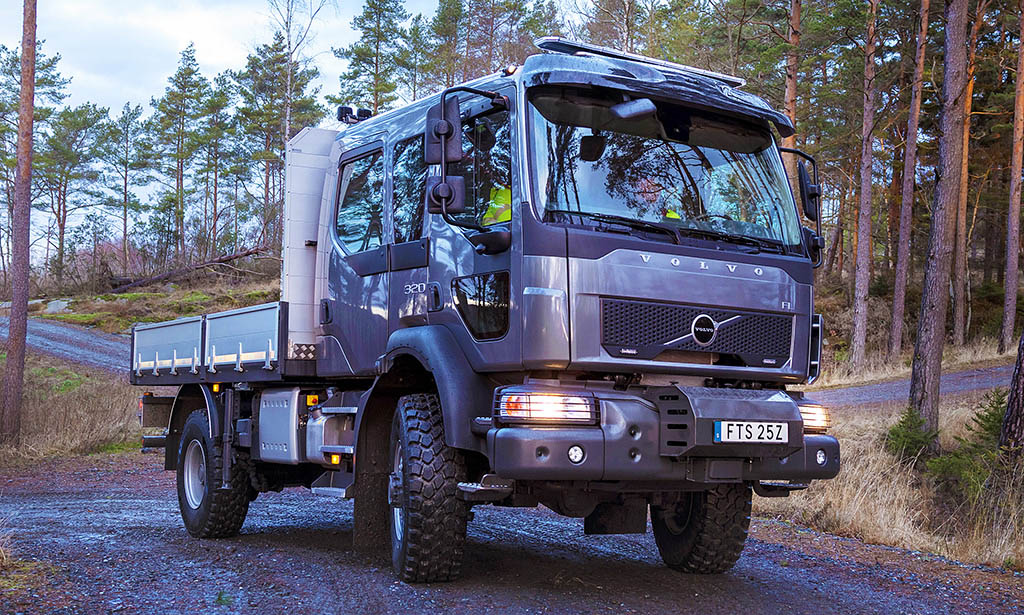 Новый полноприводный Volvo FL 4×4. РусКомАвто грузовой сервис Новый полноприводный Volvo FL 4×4. РусКомАвто грузовой сервис